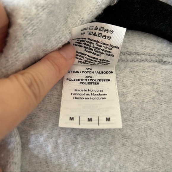 Gildan No Excuses Hoodie Women’s Medium Gray Zip Front Casual Gym Workout Street - Picture 6 of 8